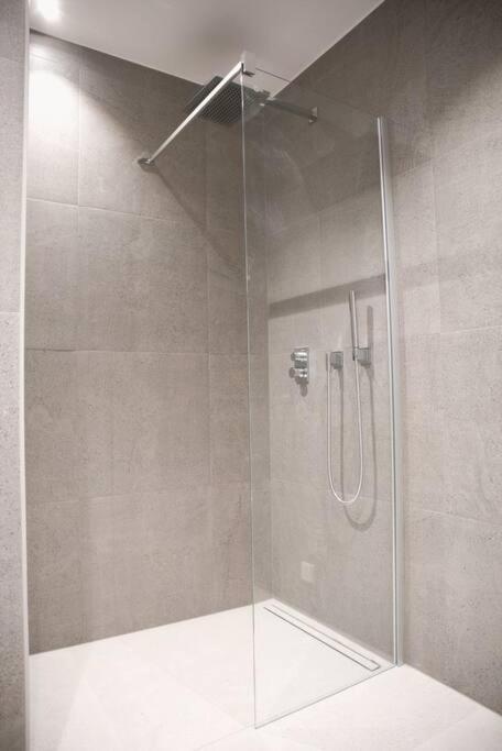 Beautiful Stylish 2Br Apartment In Kirchberg 룩셈부르크 외부 사진